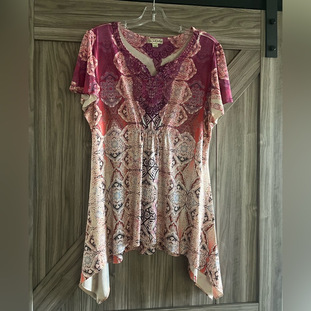 Live and Let Live Women's Pink and Cream Tunic